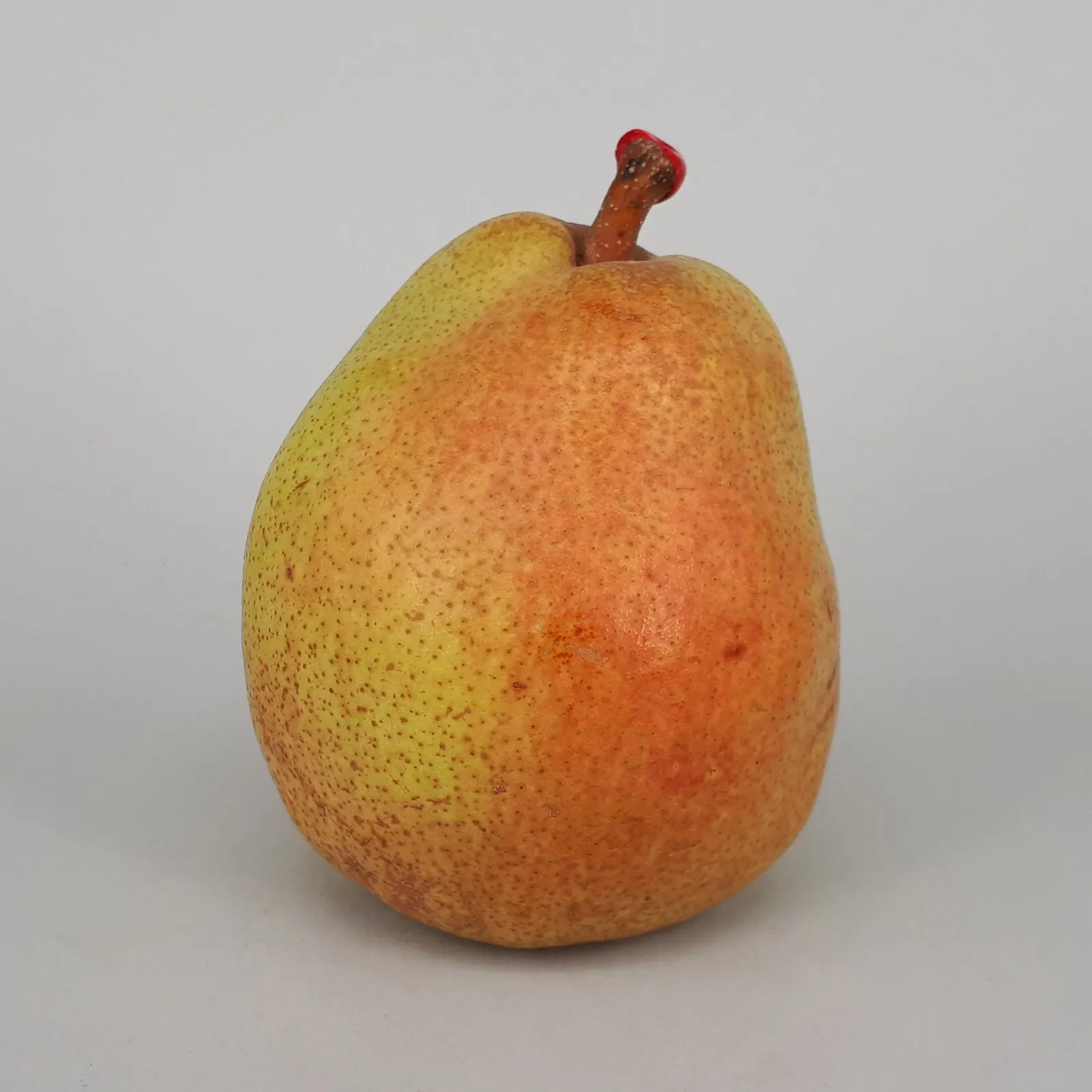 Doyenne du Comice fruit