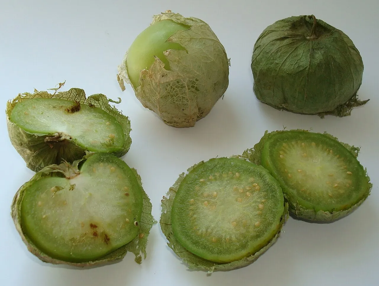 Tomatillo, photo 1